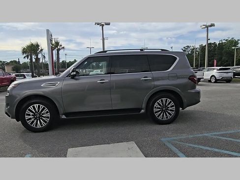 Used 2024 Nissan Armada SL w/ Midnight Edition Package image 25