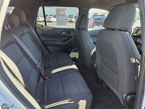 Used 2025 Chevrolet Equinox LT image 19