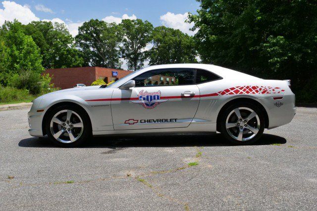 Used 2010 Chevrolet Camaro SS RWD image 39