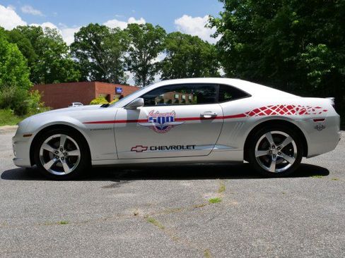 Used 2010 Chevrolet Camaro SS RWD image 39