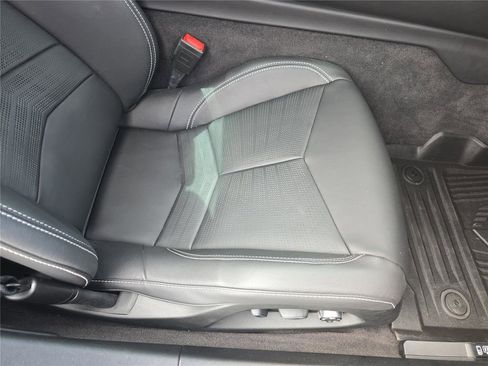 Used 2024 Chevrolet Corvette Stingray Premium Conv w/ Z51 Performance Package image 23