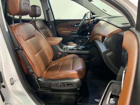Used 2020 Chevrolet Traverse High Country w/ LPO, Floor Liner Package image 42