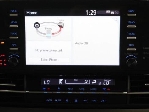 Used 2021 Toyota Sienna LE AWD/4WD image 16