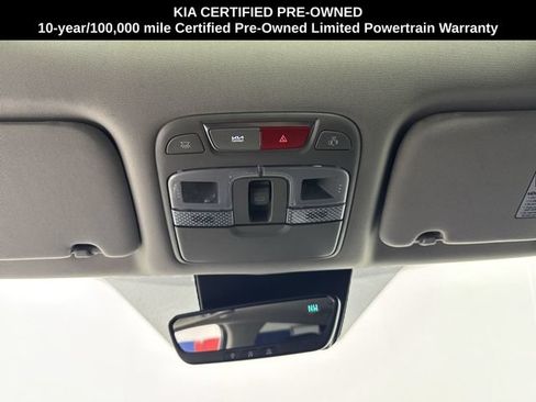 Certified 2024 Kia Telluride S w/ S Sunroof Package AWD/4WD image 9
