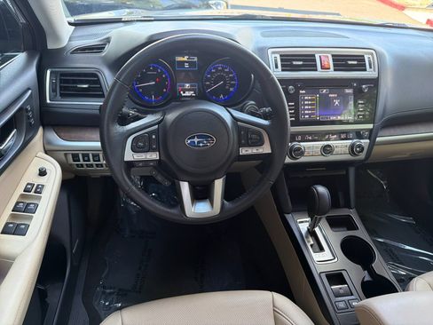 Used 2017 Subaru Outback 3.6R Limited AWD/4WD image 13