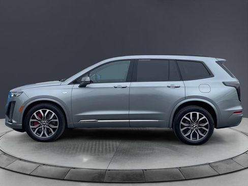 Used 2025 Cadillac XT6 Sport AWD/4WD image 2