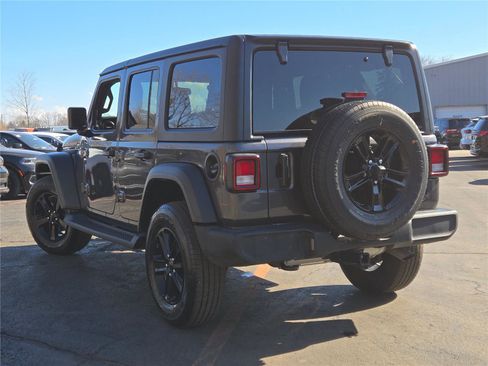 Used 2023 Jeep Wrangler Unlimited Sport image 12