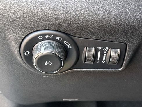 New 2026 Jeep Compass Latitude image 25