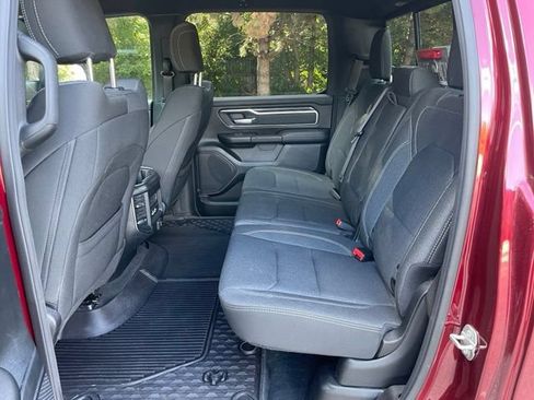 Used 2019 RAM 1500 Big Horn AWD/4WD image 14