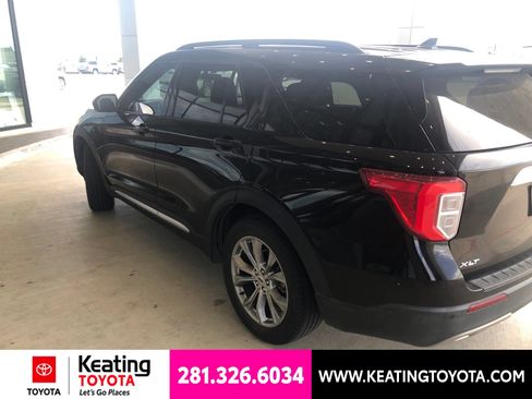 Used 2022 Ford Explorer XLT w/ Equipment Group 202A RWD image 4