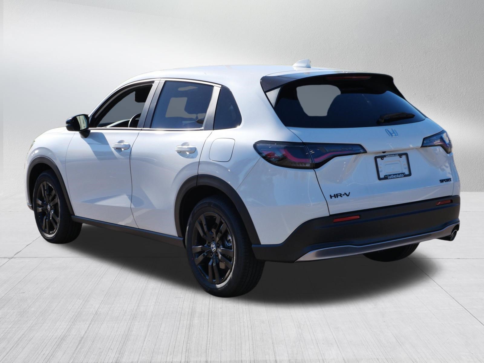 Certified 2027 Honda HR-V Sport image 5