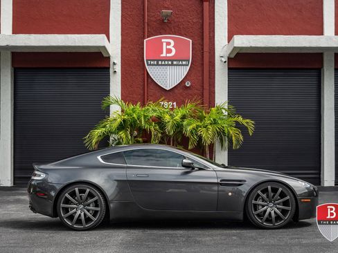 Used 2007 Aston Martin V8 Vantage Coupe RWD image 12