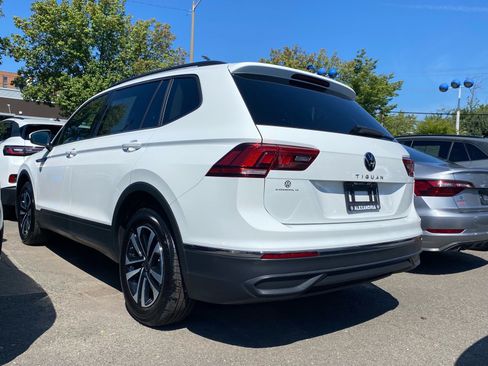 Used 2023 Volkswagen Tiguan S FWD image 2