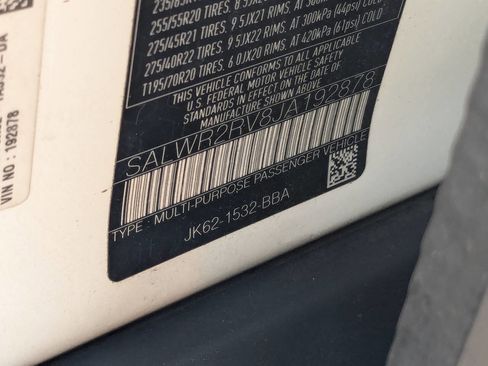 Used 2018 Land Rover Range Rover Sport HSE image 34