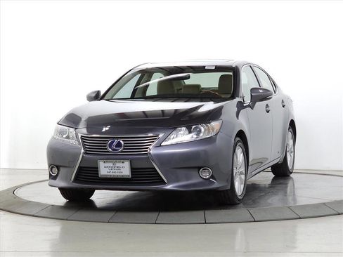 Used 2014 Lexus ES 300h image 3
