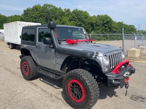 Used 2017 Jeep Wrangler Rubicon AWD/4WD image 3