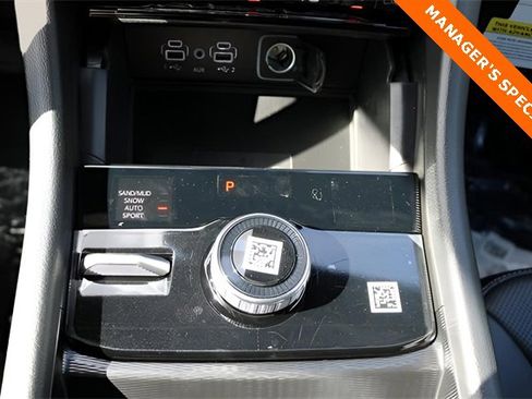 New 2025 Jeep Grand Cherokee Limited w/ Luxury Tech Group II image 24