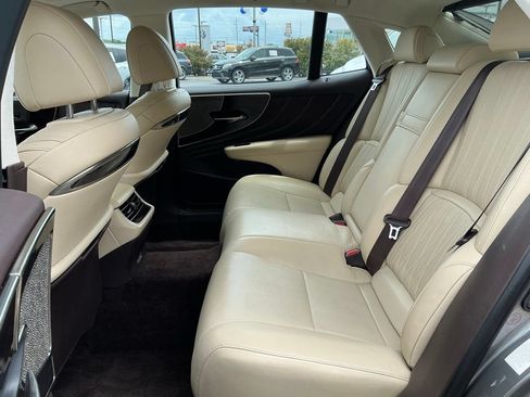 Used 2018 Lexus LS 500 w/ Interior Upgrade Package RWD image 14
