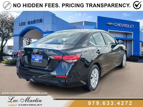 Used 2025 Nissan Sentra S FWD image 3