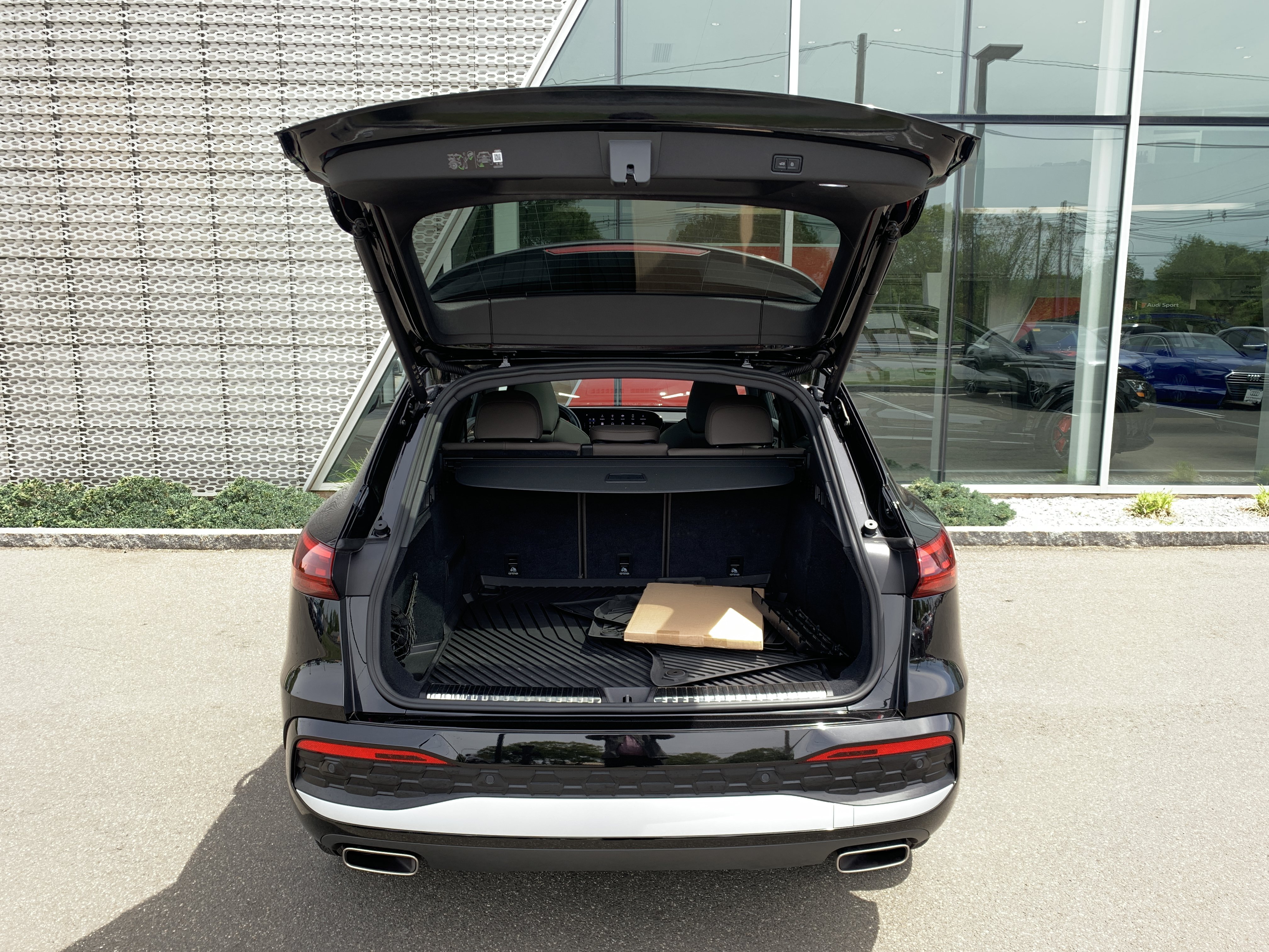 Certified 2025 Audi Q5 Premium w/ Premium Plus AWD/4WD image 18