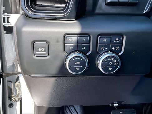 Used 2024 GMC Sierra 1500 AT4X w/ AT4X AEV Edition AWD/4WD image 36