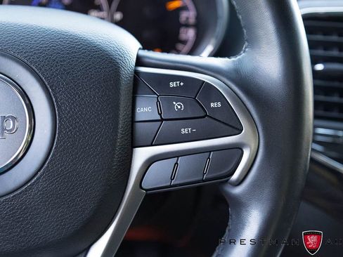 Used 2022 Jeep Grand Cherokee Laredo X AWD/4WD image 26