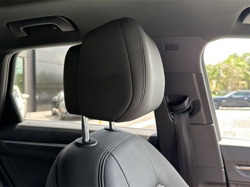 Used 2022 Audi Q3 2.0T Premium w/ Convenience Package image 21