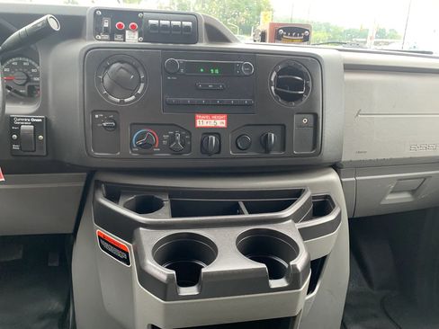 Used 2019 Ford E-350 and Econoline 350 Super Duty RWD image 15