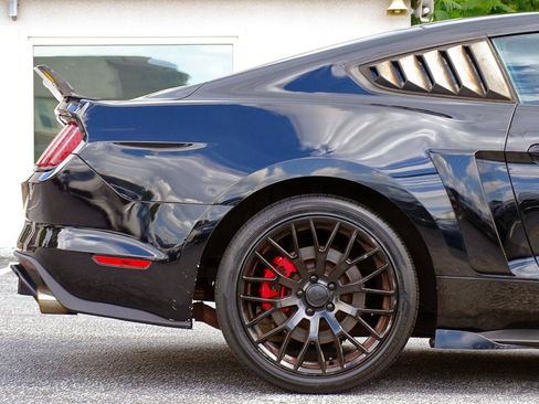 Used 2017 Ford Mustang GT Premium w/ Equipment Group 401A RWD image 17