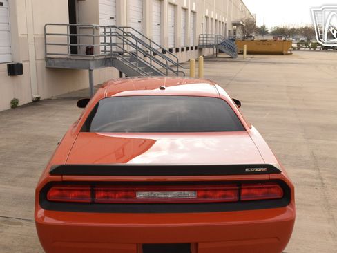 Used 2008 Dodge Challenger SRT8 image 8