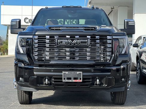 New 2026 GMC Sierra 3500 Denali Ultimate w/ LPO, Black Badging Package AWD/4WD image 3