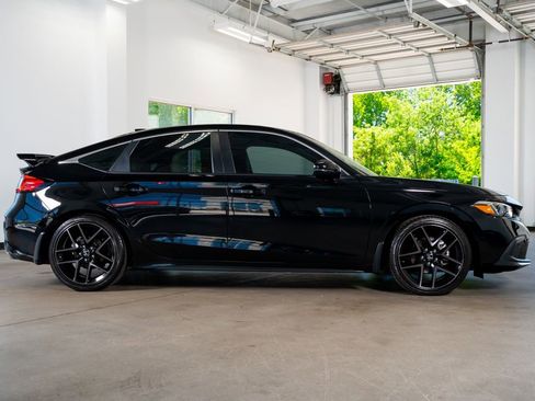 Used 2024 Honda Civic Sport Touring image 7