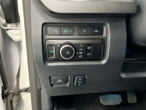 Used 2023 Ford F450 Platinum w/ FX4 Off-Road Package AWD/4WD image 14