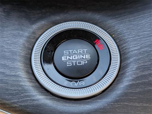 New 2025 Jeep Grand Cherokee Overland w/ Trailer Tow Package image 31