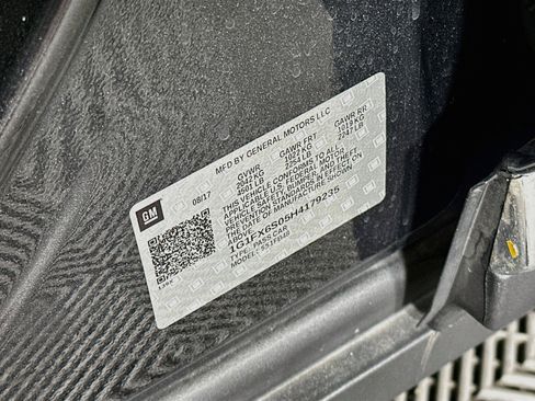 Used 2017 Chevrolet Bolt Premier FWD image 12
