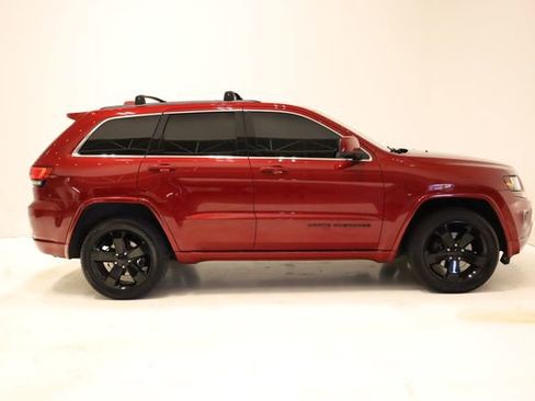 Used 2015 Jeep Grand Cherokee Altitude image 3