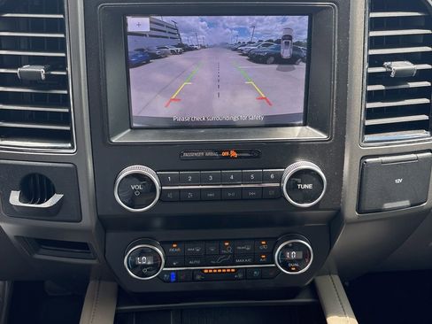 Used 2020 Ford Expedition XLT w/ Equipment Group 202A RWD image 15