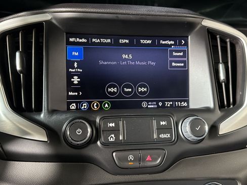 Used 2023 GMC Terrain SLT w/ Infotainment Package II AWD/4WD image 21