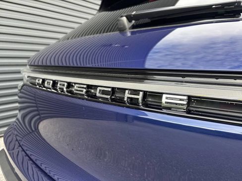 Certified 2026 Porsche Macan AWD/4WD image 12