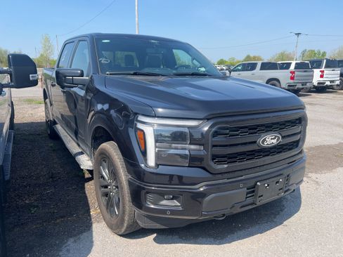 Used 2026 Ford F150 Lariat AWD/4WD image 2