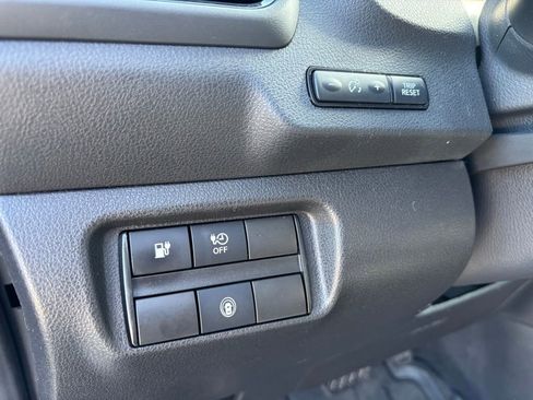 Used 2022 Nissan Leaf S image 18