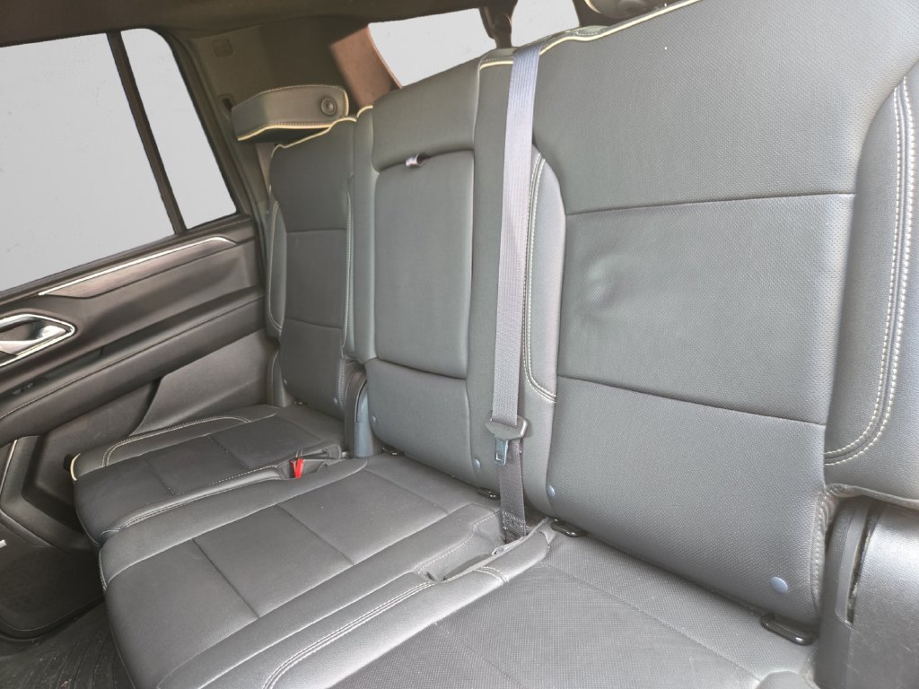 Used 2024 GMC Yukon XL SLT w/ SLT Premium Package AWD/4WD image 13