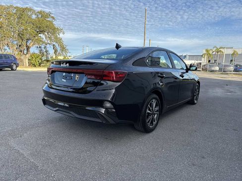 Used 2023 Kia Forte LXS w/ LXS Technology Package image 6