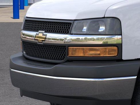 New 2025 Chevrolet Express 3500 w/ Power Convenience Package image 13