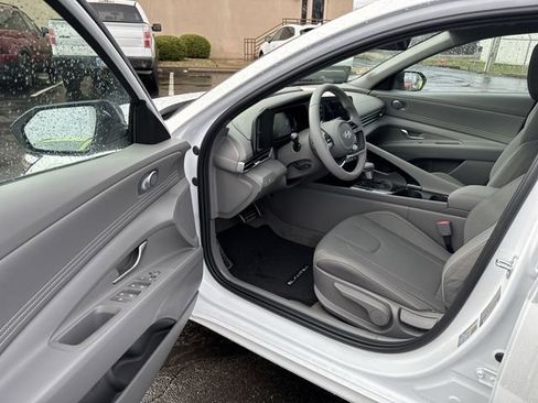 New 2026 Hyundai Elantra SEL Sport Premium w/ Cargo Package FWD image 18