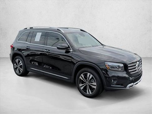 Used 2026 Mercedes-Benz GLB 250 image 4