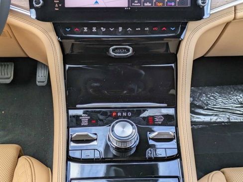 New 2026 Jeep Grand Cherokee L Summit w/ Obsidian Package AWD/4WD image 21