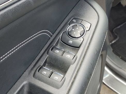 Used 2020 Ford Edge Titanium AWD/4WD image 12