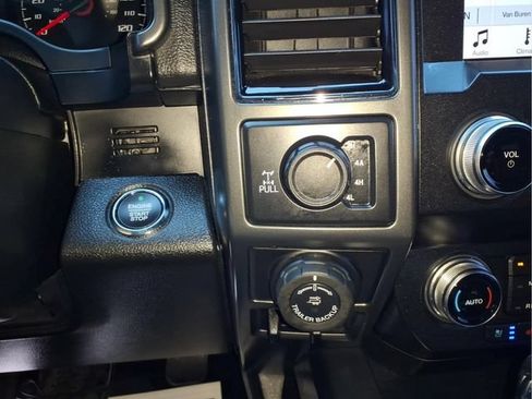 Used 2019 Ford F150 Lariat w/ Equipment Group 502A Luxury AWD/4WD image 20