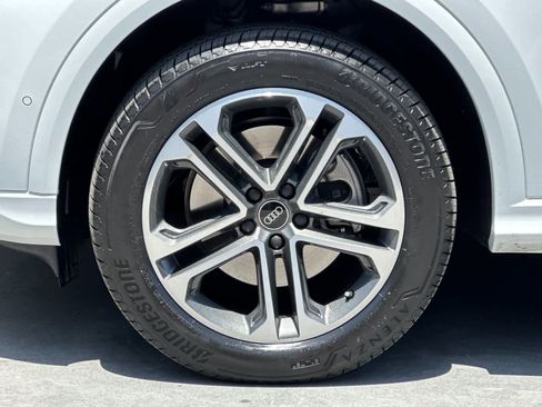 Used 2025 Audi Q5 Premium w/ Convenience Package AWD/4WD image 27